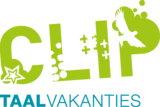 groen logo van Clip taalvakanties, woord clip in grote groene letters en woord taalvakanties in kleinere blauwe letters daaronder