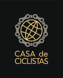zwart logo van casa de ciclistas, wereldbol omringd door fietswielen