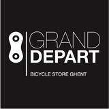 logo van Grand Depart, witte tekst met zwarte achtergrond